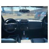 2011 FORD ESCAPE LIMITED *2 Owner | No Accidents | All Wheel Drive* (NO RESERVE)
