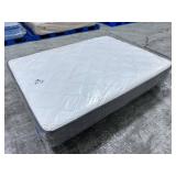 Stearns & Foster Estate "Garrick" Luxury Firm Queen Mattress - MSRP $1,999.00 - No Reserve!