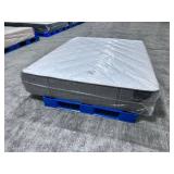 Stearns & Foster Estate "Garrick" Luxury Firm Queen Mattress - MSRP $1,999.00 - No Reserve!