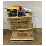 PALLET OF ELECTRONIC WHOLESALE