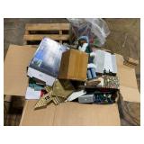 LOT OF ASSORTED CHRISTMAS MERCHANDISE