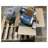 LOT OF ASSORTED CHRISTMAS MERCHANDISE