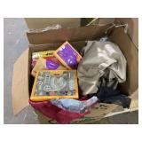 PALLET OF HALLOWEEN MERCHANDISE