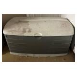 G - Rubbermaid Outdoor Storage Bin