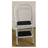 G - White 2-Step Steel Step Ladder
