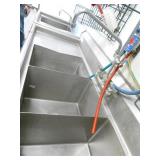 Stainless 3 Well sink