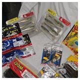 Mustad, Strike King, Zoom, Big Bite