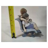 Lladro "Surrounded by Love" #6446 *With Original Box*
