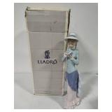 Lladro "Lady Reading" Porcelain Figurine (#5000) *In Box*