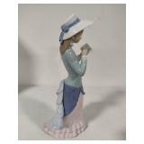 Lladro "Lady Reading" Porcelain Figurine (#5000) *In Box*