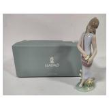 Lladro "Tulip Garden" Porcelain Figurine (#7712) *In Box*