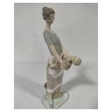 Lladro "Motherhood" Porcelain Figurine (#4575)