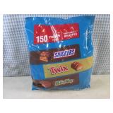 (B-1) 150pc Bag of Mini Candy Bars ...