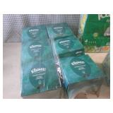 (EC1) Assorted Boxes of Kleenex Fac...