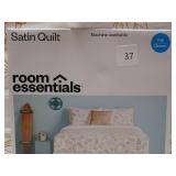 Full/Queen Satin Quilt Copper - Room Essentials
