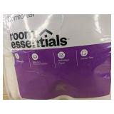 Room Essentials Down Alternative Comforter - Full/Queen, White - Brand New