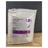 Room Essentials Down Alternative Comforter - Full/Queen, White - Brand New