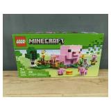 LEGO Minecraft The Baby Pig House, 21268 - Brand New *T
