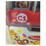 Melissa & Doug Snacks to Go Vending Machine Play Set - New *T