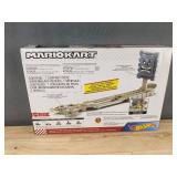 Hot Wheels Mario Kart Thwomp Set - Luigi Die-Cast Figure Included - Brand New