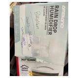 Pallet of Damaged goods, most need parts or repair