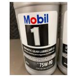 Mpls - Mobil 1 75W-90 Synthetic Gear Lubricant LS - 946 mL (2 Bottles)