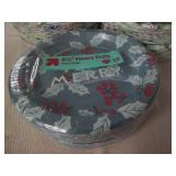 8 Packs of assorted paper plates...