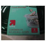 2 Turkey roasting pans and 6 plasti...