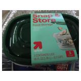 2 Turkey roasting pans and 6 plasti...