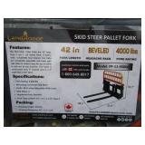 LandHonor 42" Skid Steer Pallet Forks
