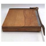 Vintage Ingento No. 4 Paper Cutter / Board Trimmer – Wooden Base with Instructions