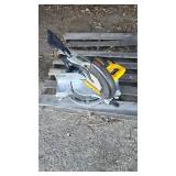 Dewalt DW715 12in Miter Saw
