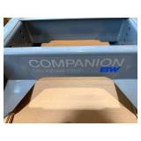 B&W TOWING 5TH WHEEL HITCH W/ BASE