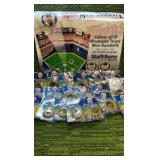 2006 mini Player Baseball Minnesota Twins -Includes 19 mini Baseball Players