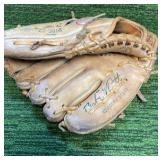 Spalding Babe Ruth Baseball Glove for a Left Handed