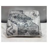 MM. 8x10 Black & White Washable Rug