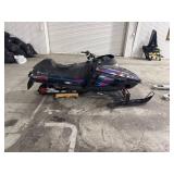 1998 Polaris Indy 500 Snowmobile RUNS & DRIVES