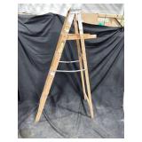 Wooden 6-Foot Step Ladder