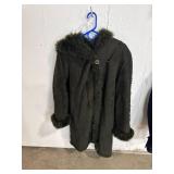 Utex Design Faux Fur Coat LARGE