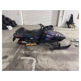 1998 Polaris Indy 500 Snowmobile RUNS & DRIVES