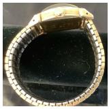 Vintage Hamilton Mens Wristwatch 10KT Gold Filled with JB Champion watch Band