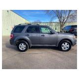 2012 FORD ESCAPE XLT *2 Owner | No Accidents | All Wheel Drive* (NO RESERVE)