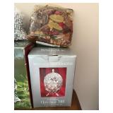 Wallace Silversmiths Christmas 2001 First Edition Ornament Box Set - Nativity & Decor