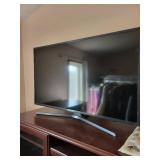 Samsung 40 in LED TV with Slim Bezel and Curved Stand