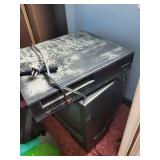 Pair of Black Bookshelf Speakers - Vintage CRT TV, VCR & Apex Digital Converter Box