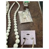 Vintage Jewelry Collection: Necklaces, Bracelets & Earrings