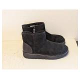 NEW CAT & JACK HONOR BOOTS SIZE 3 BLACK