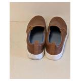 NEW CAT & JACK RUNE SNEAKERS SIZE 4 BROWN