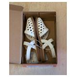 NEW CAT & JACK KIDS SANDALS SIZE 7 WHITE