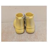 NEW CAT & JACK KIDS BOOTS SIZE 9 YELLOW